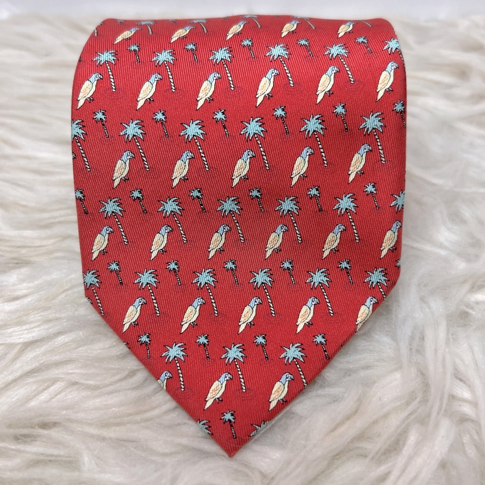 Vineyard Vines Parrots and Palm Trees Terracotta Red 100% Silk Men’s Tie‎
